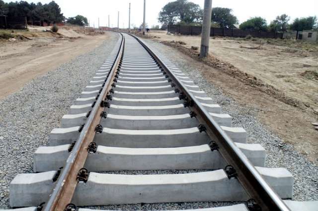 Azerbaijan, Iran soon to launch new train route